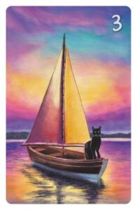 3 Das Schiff im Magic Cat Lenormand. Es ist eine schwarze Katze zu sehen, die am Bug eines hölzernen Segelbootes steht.